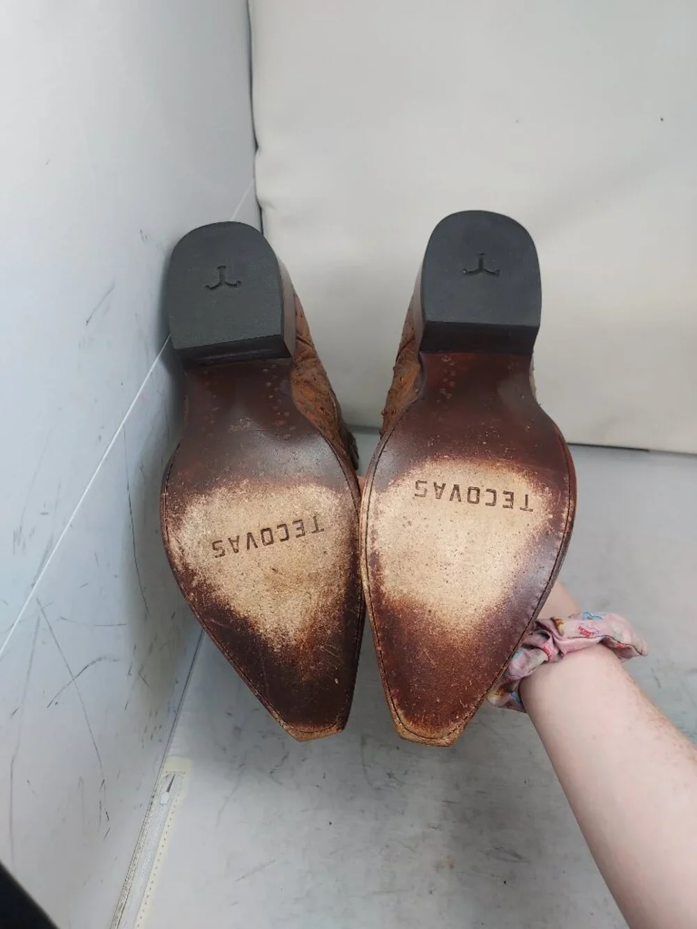 Tecovas The Garrett Full Quill Brown Peanut Ostrich Cowboy Boot